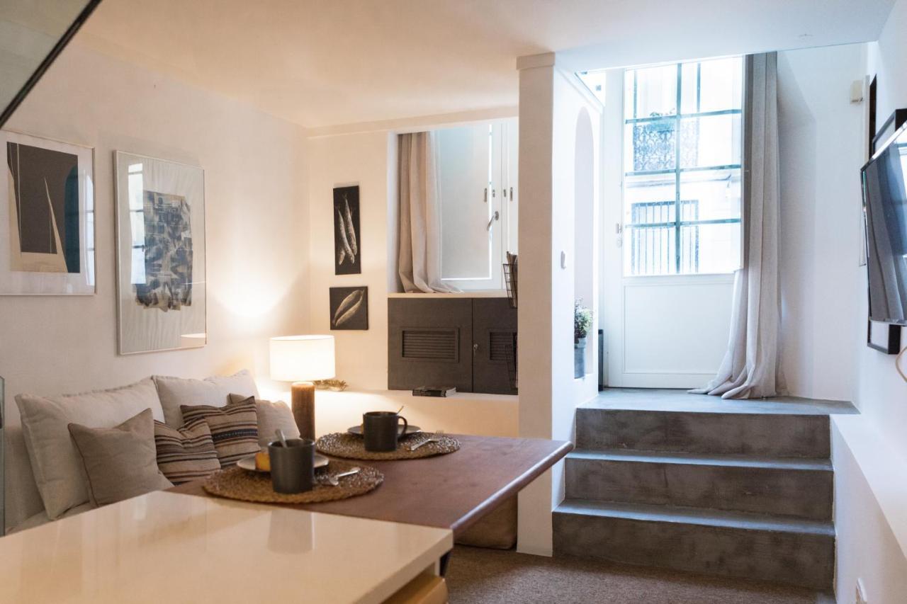 Stylish Tailor Made Flat Apartment Lisbon